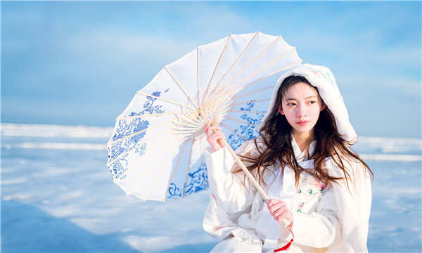 上海试管代怀生子多少钱一个？助孕之路的费用分析与方案选择